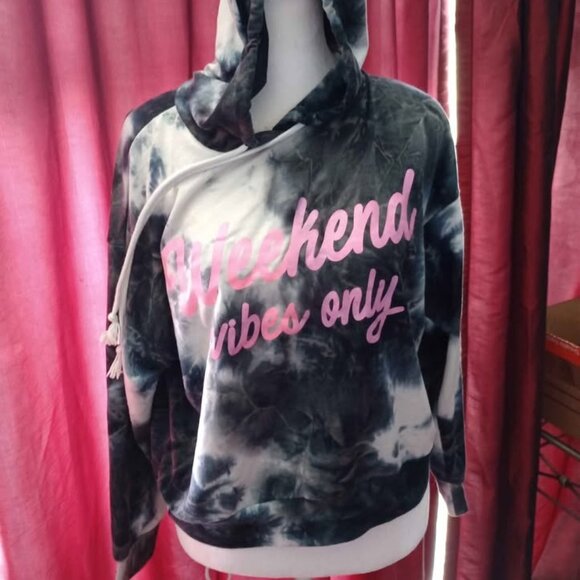 Daisy Mae "Weekend vibes only" hoodie - Picture 1 of 5